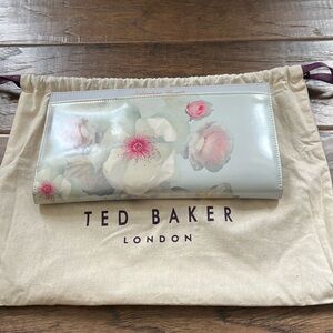 Ted baker travel wallet